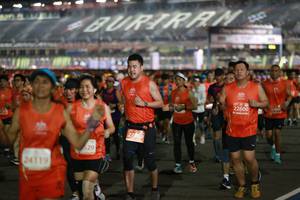 BIB: 22600, 529, 24119
                            <button type="button" onclick="openModal(10755297)" class="btn btn-primary btn-sm float-right btn-popup" data-toggle="modal" data-target=".modal-high-quality">
                        <i class="fas fa-shopping-cart"></i> Add to Cart
                    </button>
                                            <button type="button" onclick="isThisMe(10755297, true)" class="btn btn-success btn-sm float-right btn-popup btn-isme hidden" data-toggle="tooltip" data-placement="bottom" title="นี่คือรูปของคุณใช่ไหม คลิกที่นี่เพื่อเอาเข้าอัลบั้ม">
                        <i class="fas fa-plus"></i> Add to album
                    </button>
                    <button type="button" onclick="isThisMe(10755297, false)" class="btn btn-warning btn-sm float-right btn-popup btn-isnotme hidden">
                        <i class="fas fa-ban"></i> Remove from album
                    </button>